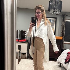 Cropped Long-Sleeve Tunic Shirt in White